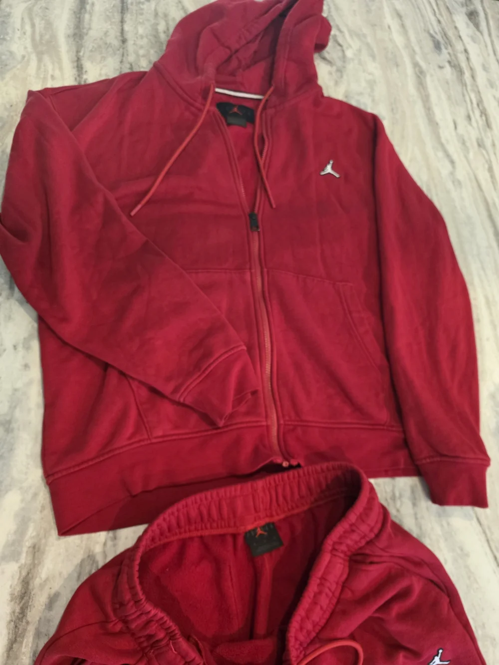 Air Jordan Jumpman Men’s Sweatsuit Size(LG)Red  Sweatshirt & Size (M)Sweatpants